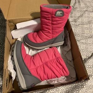 Brand new SOREL toddler winter boots